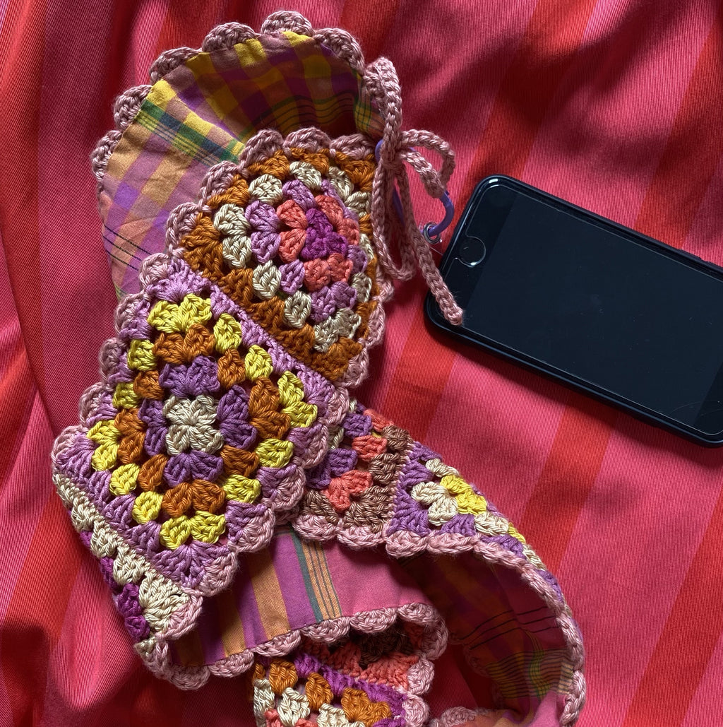 La ANSE de TÉLÉPHONE "FANNY" en GRANNY